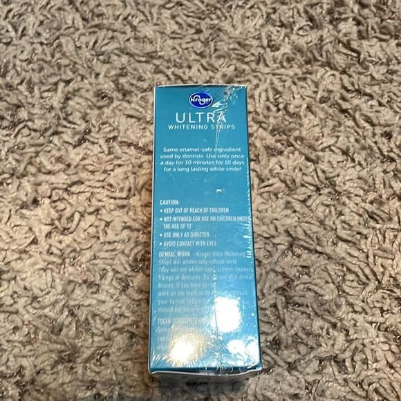 Ultra Whitening Strips - Picture 5 of 7